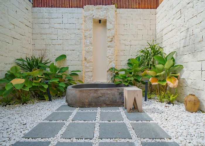 Eko - Tropical Villa, Walk To Villa