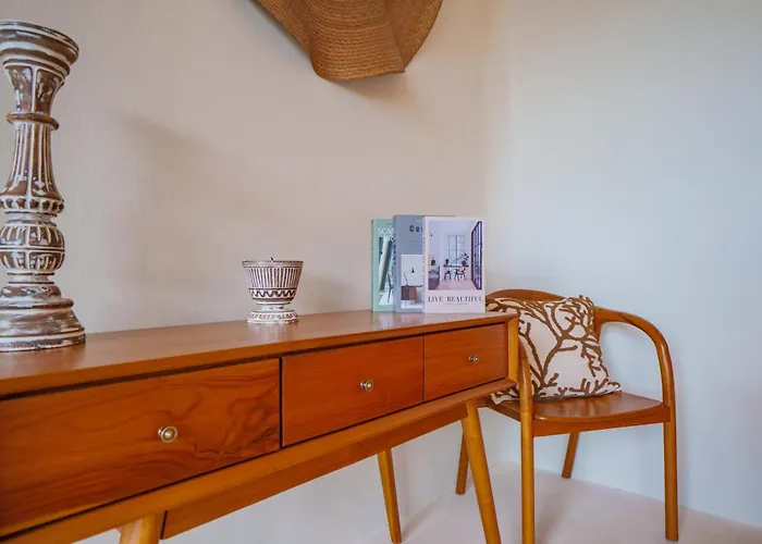 Eko - Tropical Villa, Walk To