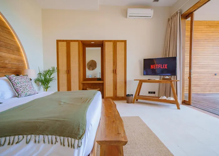 Eko - Tropical Villa, Walk To