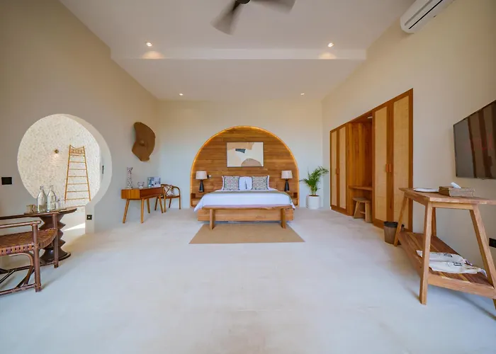 Villa Eko - Tropical Villa, Walk To *